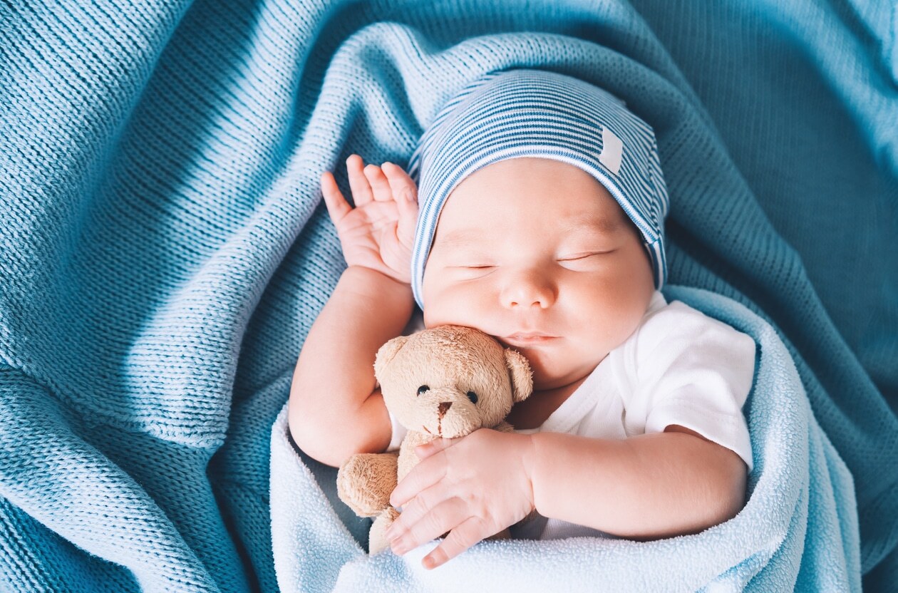 How To Balance Home and Childcare Sleep Schedules
